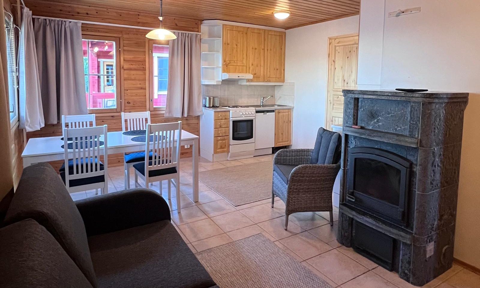 Kitchen and living room in Vuopaja Chalet