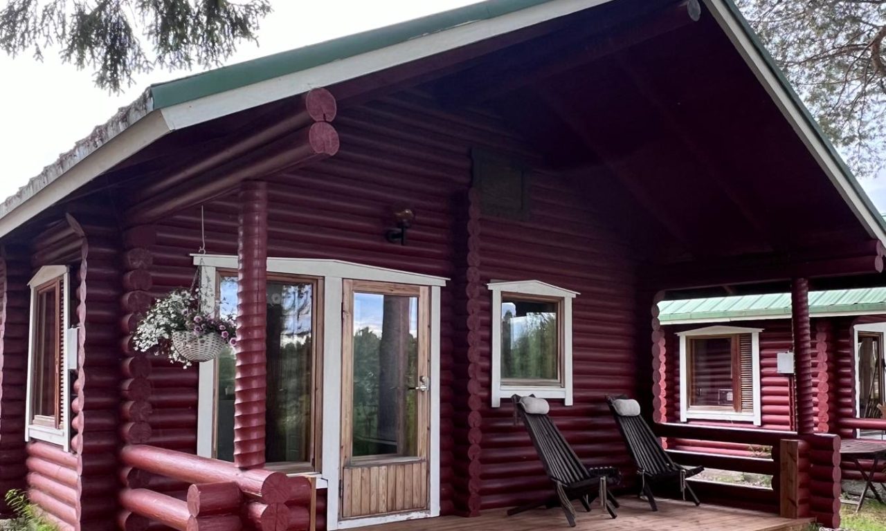 Outside of Karikko Chalet in summer